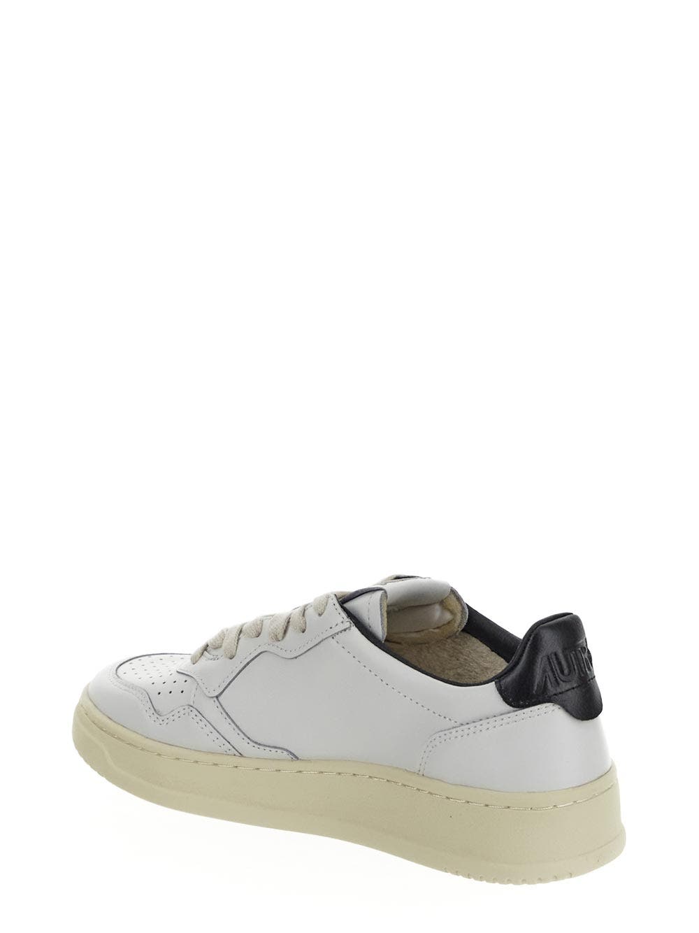 Oluxury Autry Medalist Low Sneakers