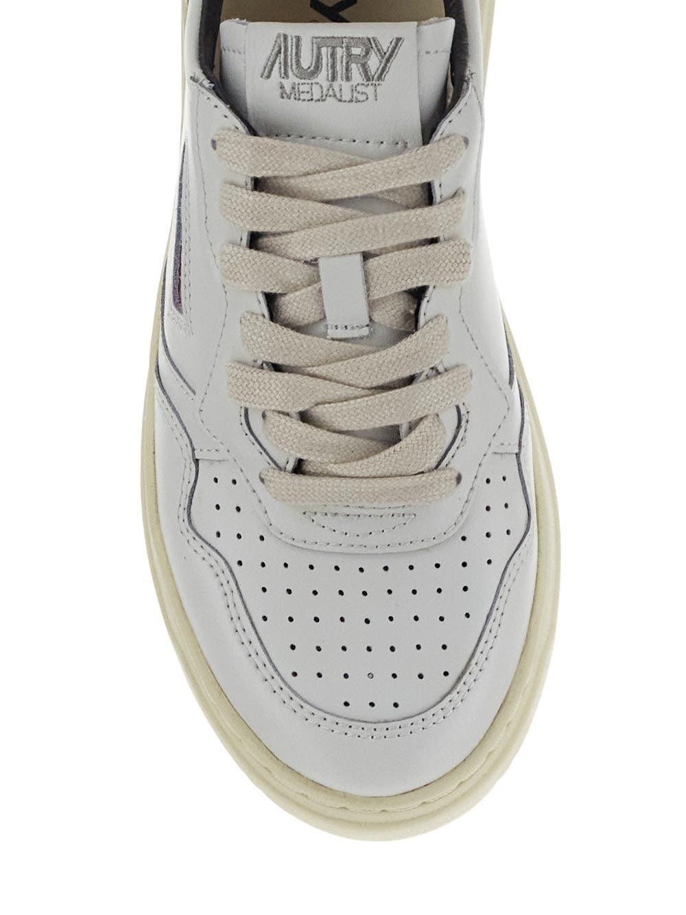 Oluxury Autry Medalist Low Sneakers