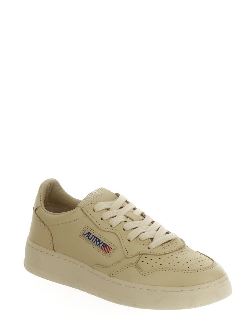 Oluxury Autry Medalist Low Sneakers