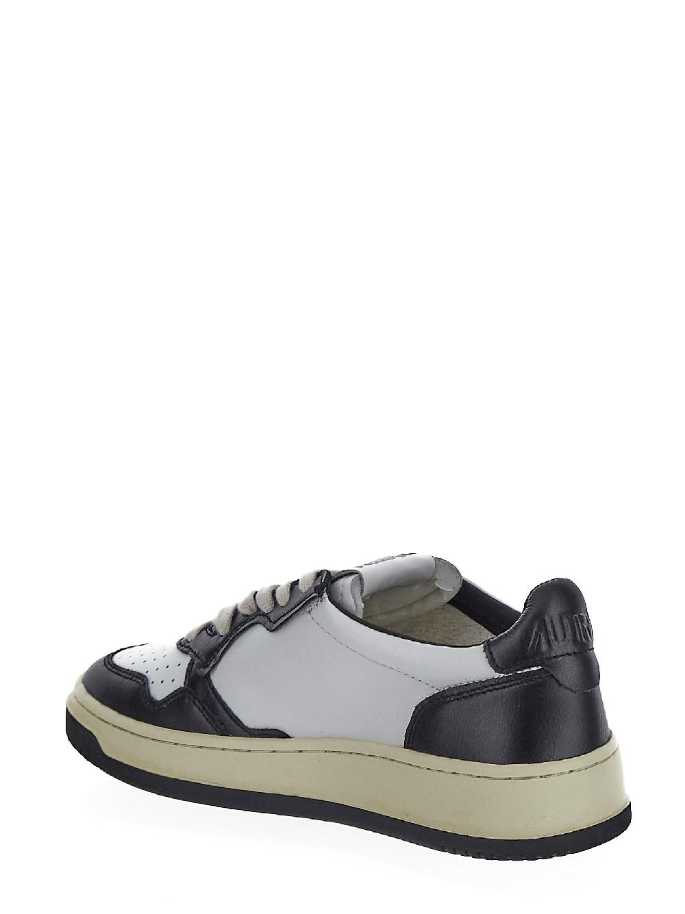 Oluxury Autry Medalist Low Sneakers