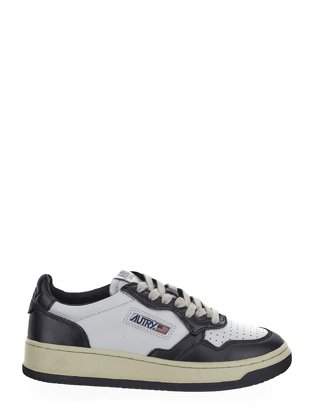 Oluxury Autry Medalist Low Sneakers