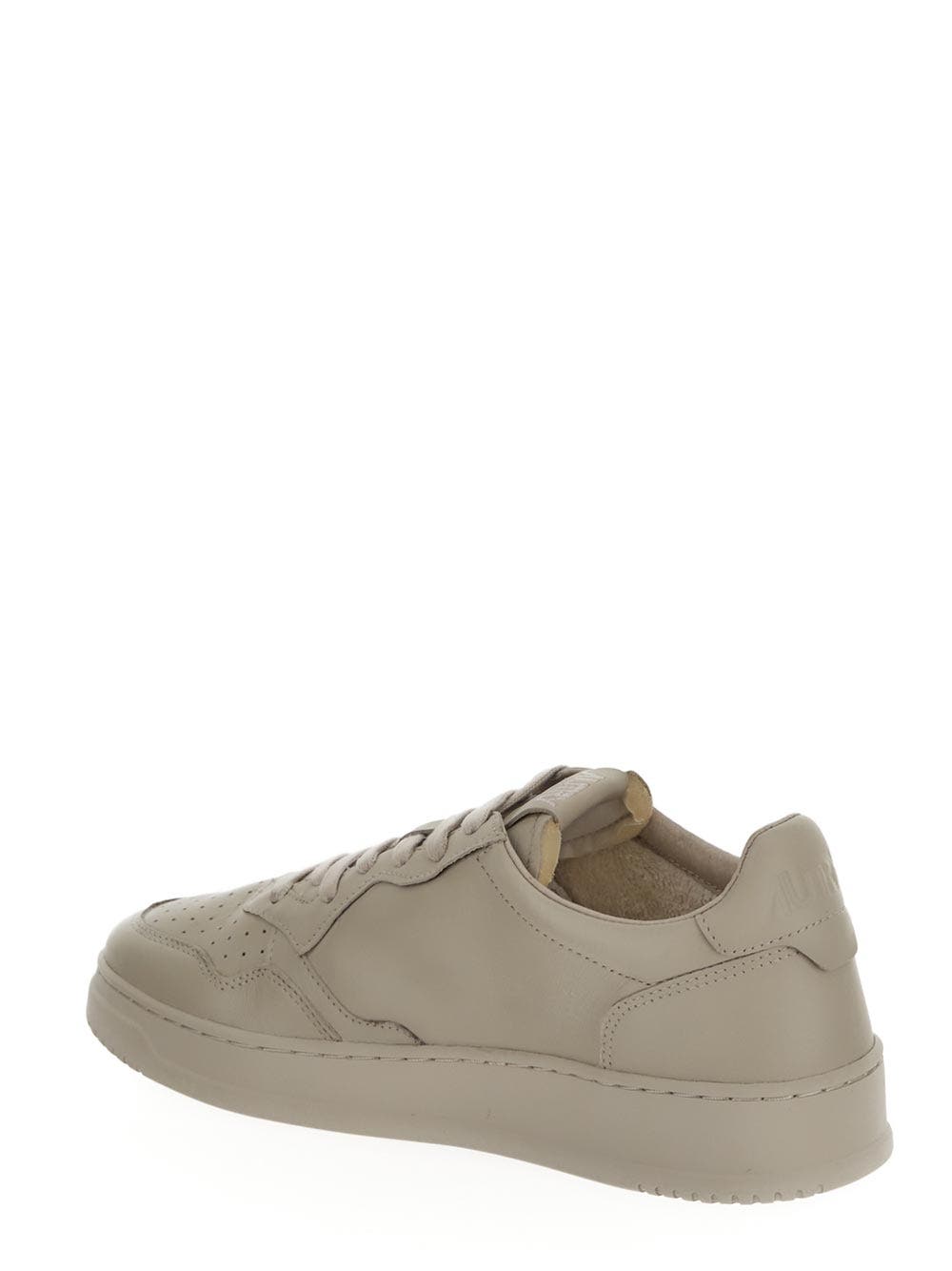 Oluxury Autry Medalist Low Sneakers