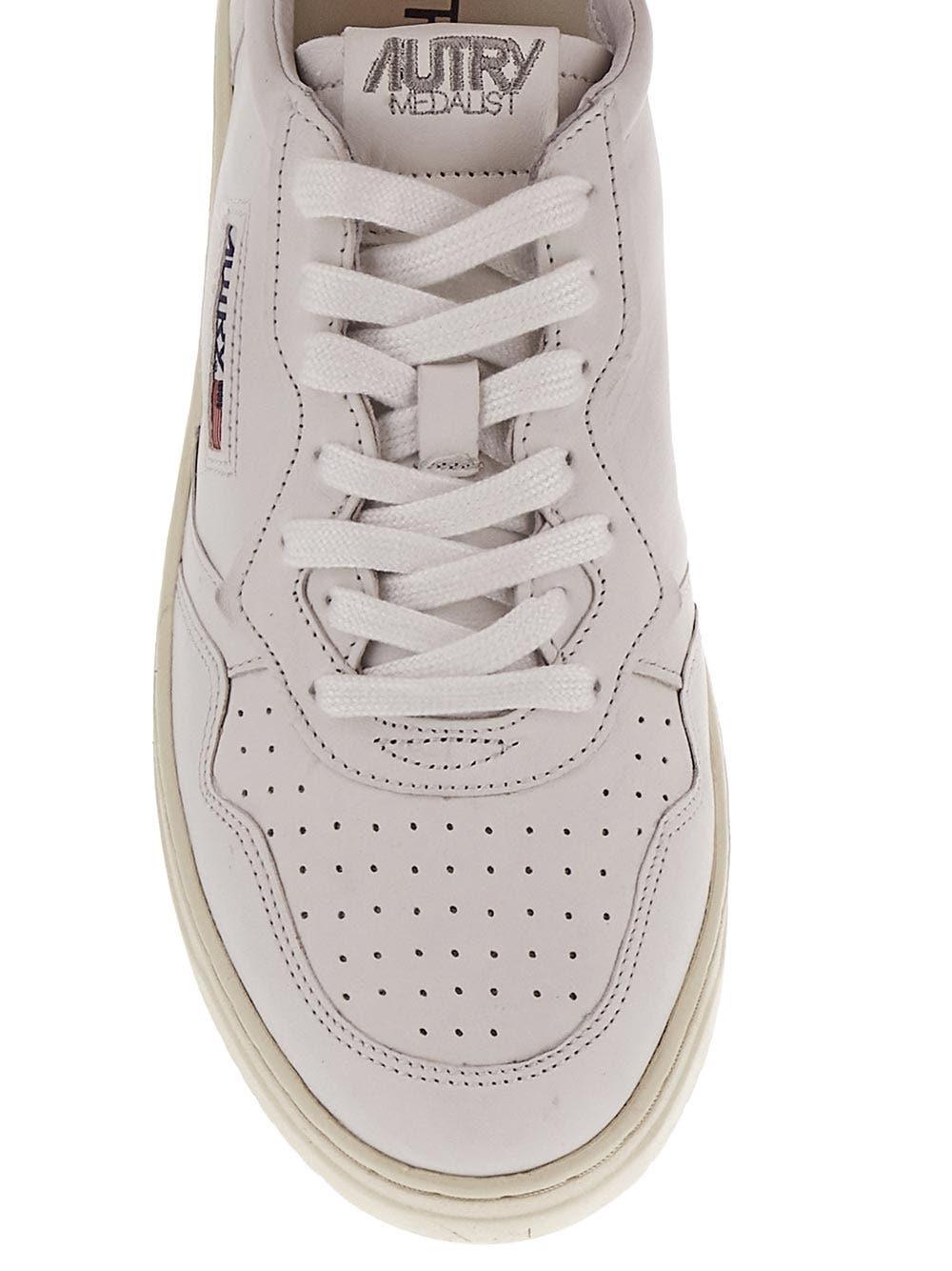 Oluxury Autry Medalist Low Sneakers