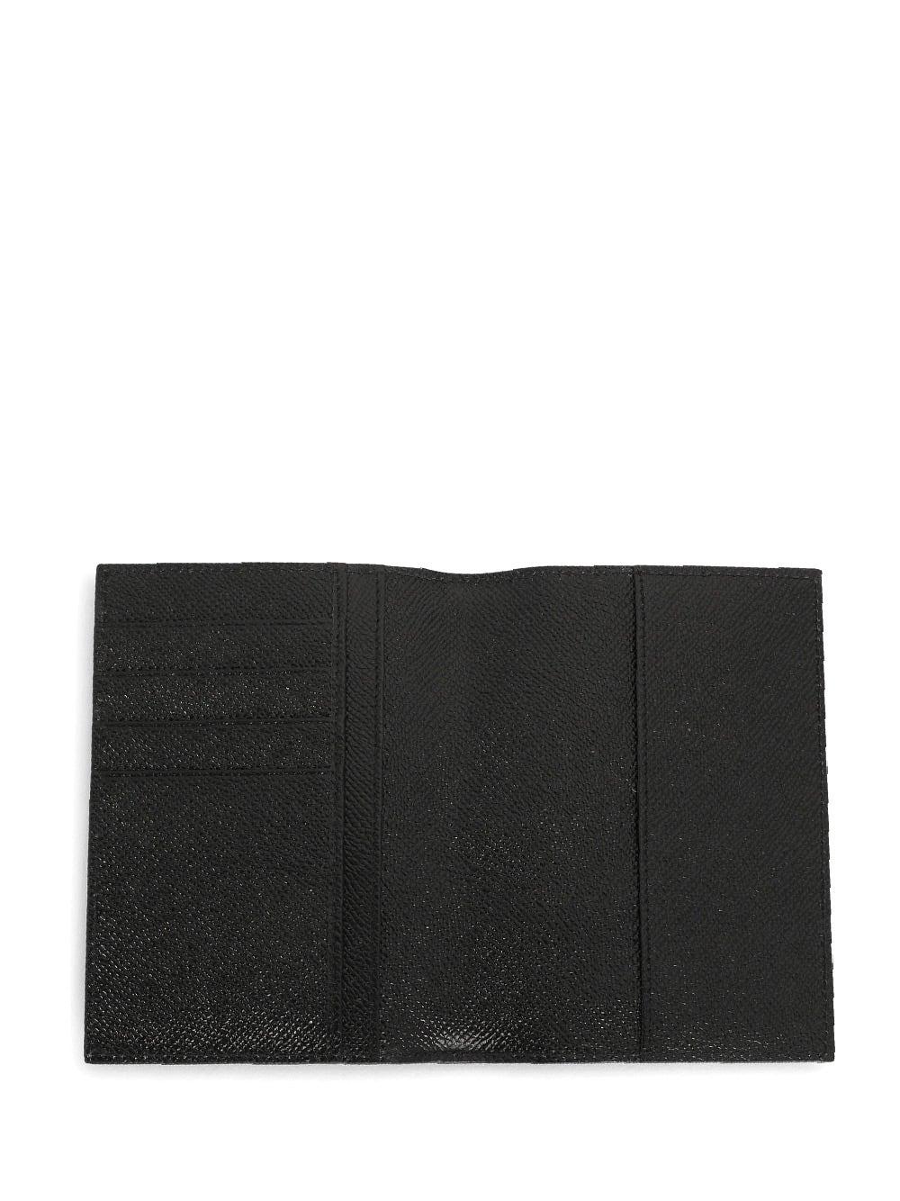 Oluxury Dolce & Gabbana St.Dauphine Passport Holder