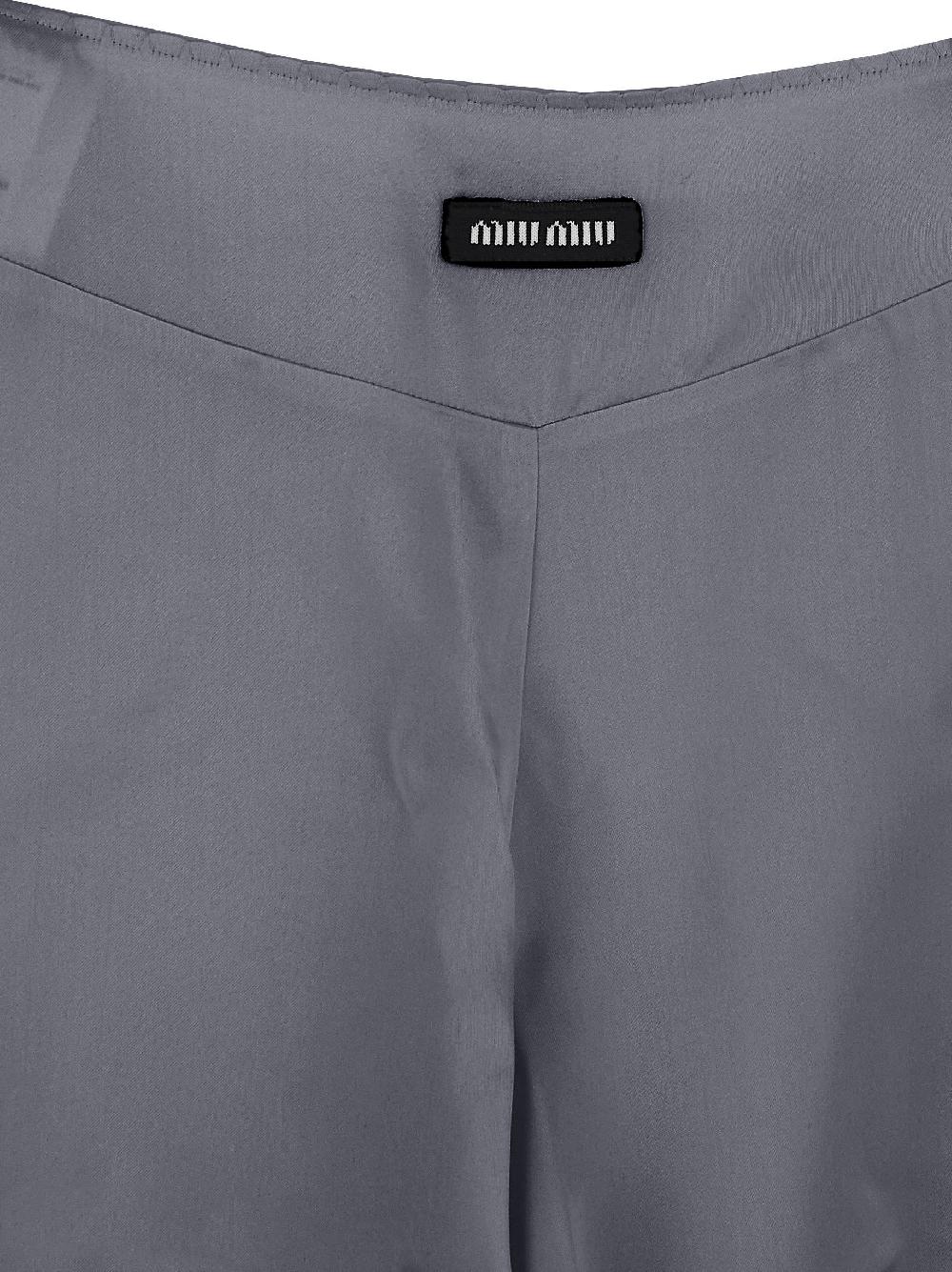 Oluxury Miu Miu Logo Short