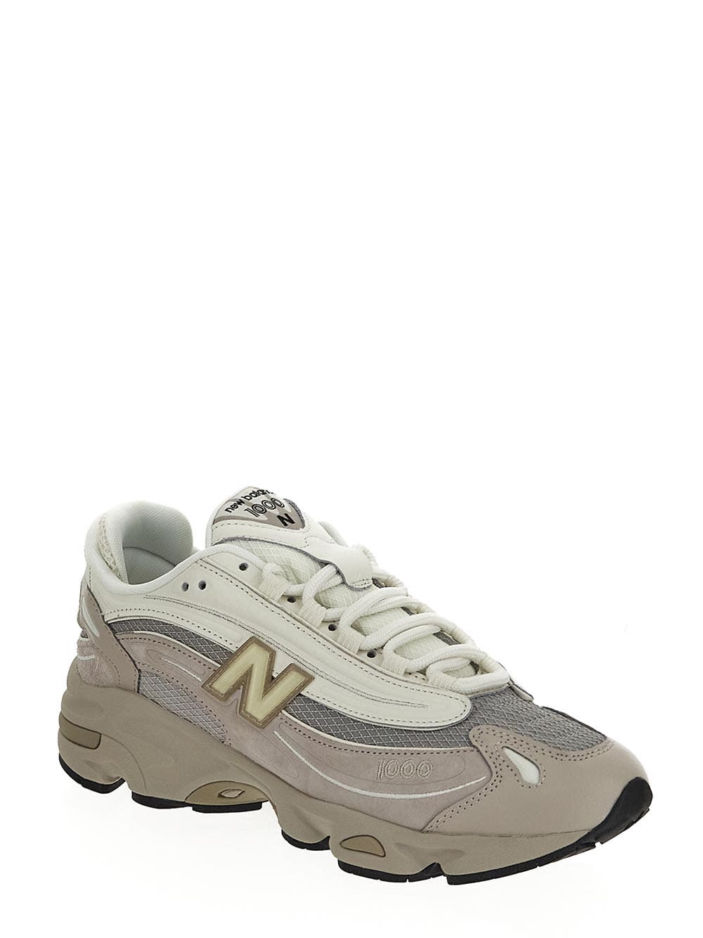 Oluxury New Balance 1000 Sneaker