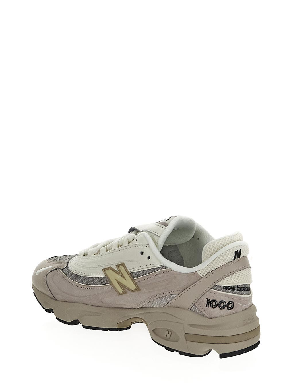 Oluxury New Balance 1000 Sneaker