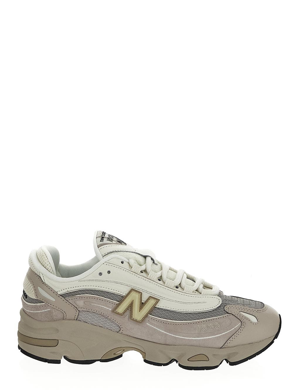 Oluxury New Balance 1000 Sneaker