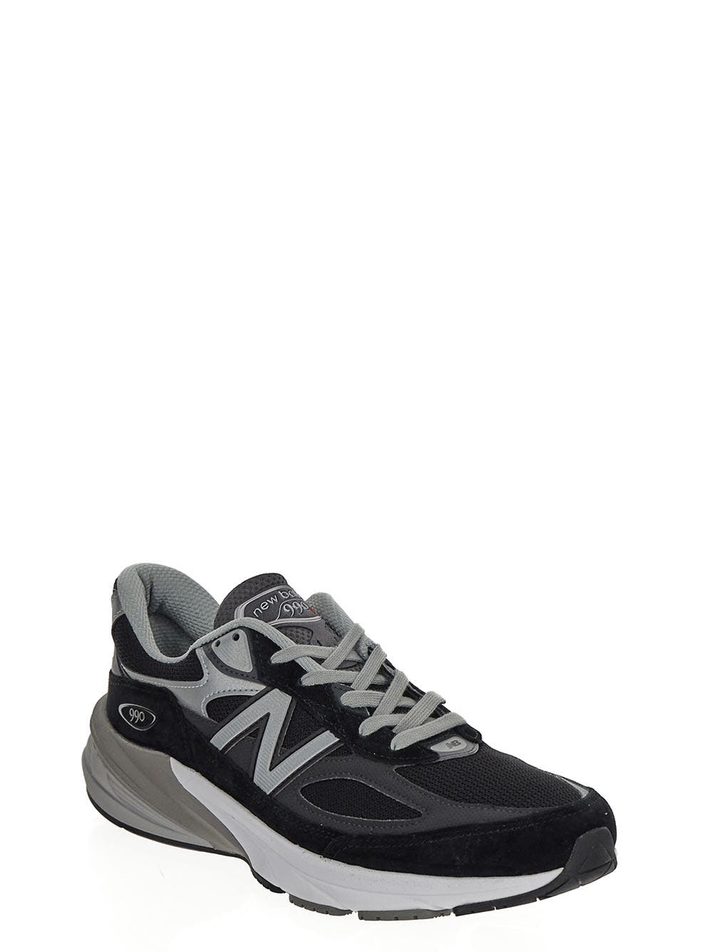 Oluxury New Balance 990 Sneaker
