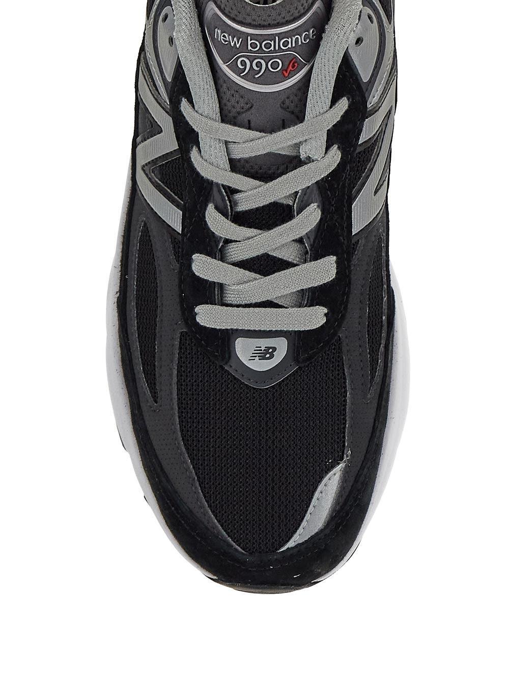 Oluxury New Balance 990 Sneaker