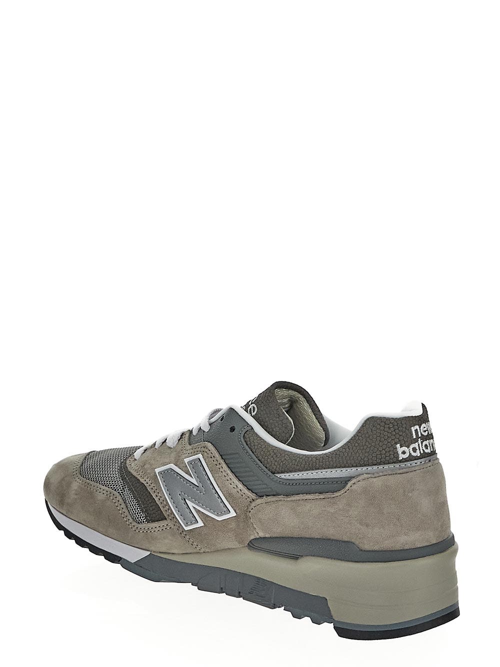 Oluxury New Balance 997 Sneaker
