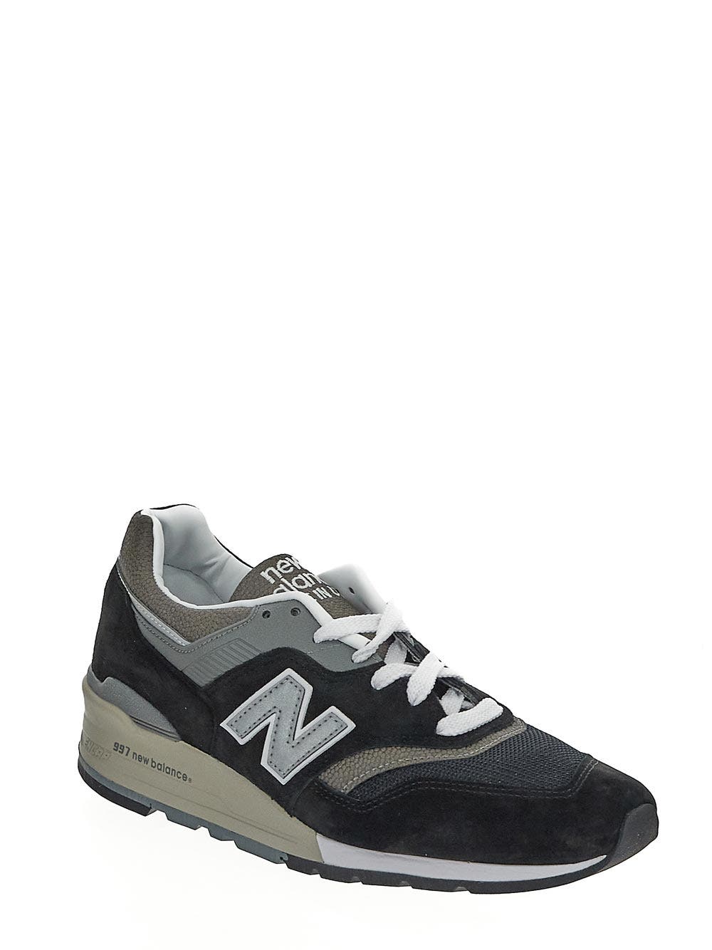 Oluxury New Balance 997 Sneaker