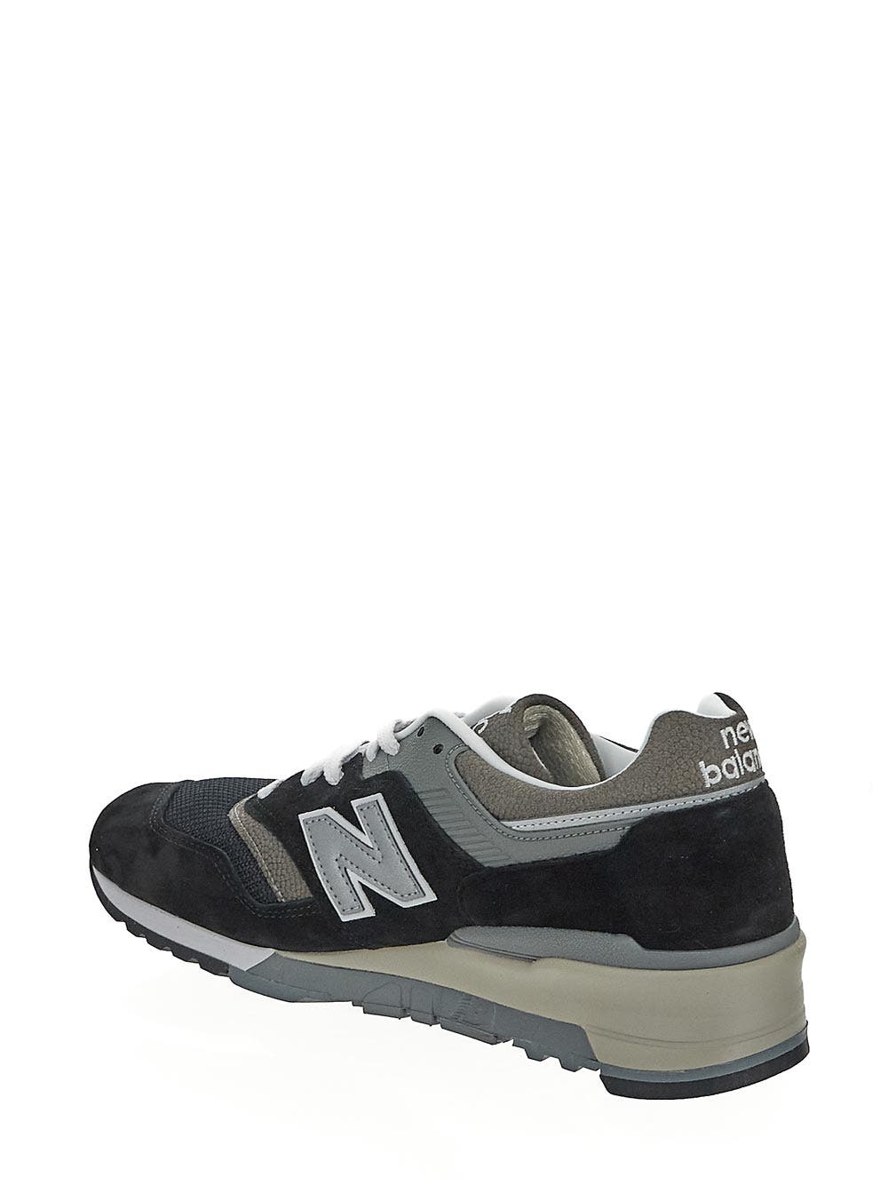 Oluxury New Balance 997 Sneaker