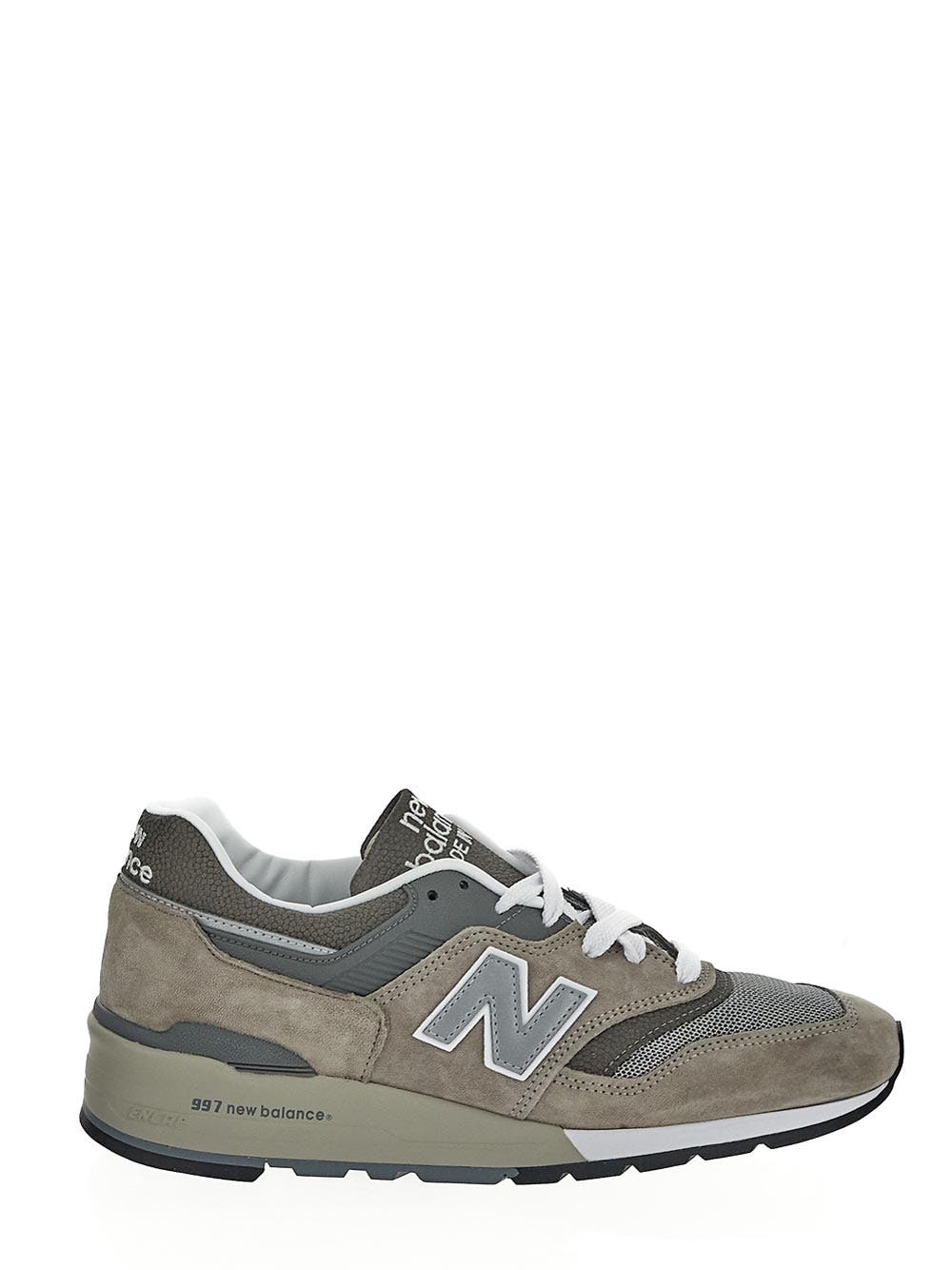 Oluxury New Balance 997 Sneaker