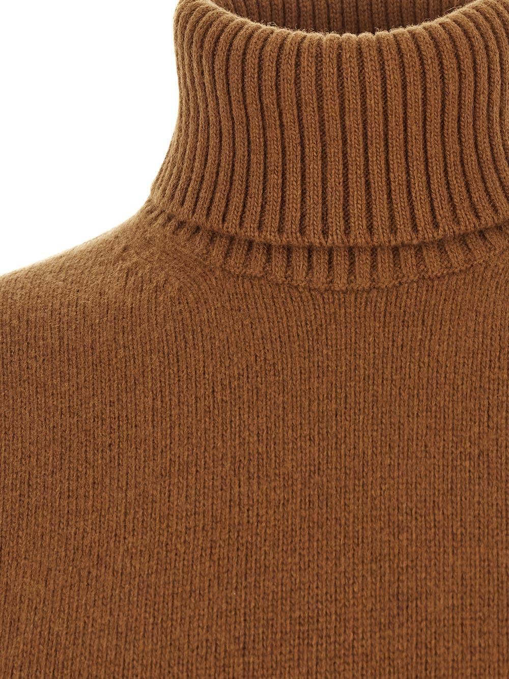 Oluxury Seven Gauge Turtleneck Sweater