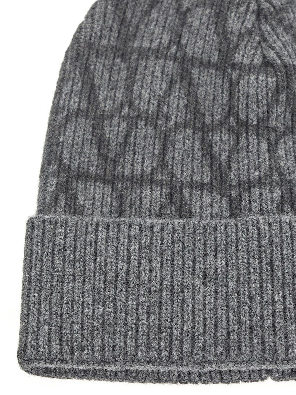 Oluxury Valentino Garavani Logo Beanie