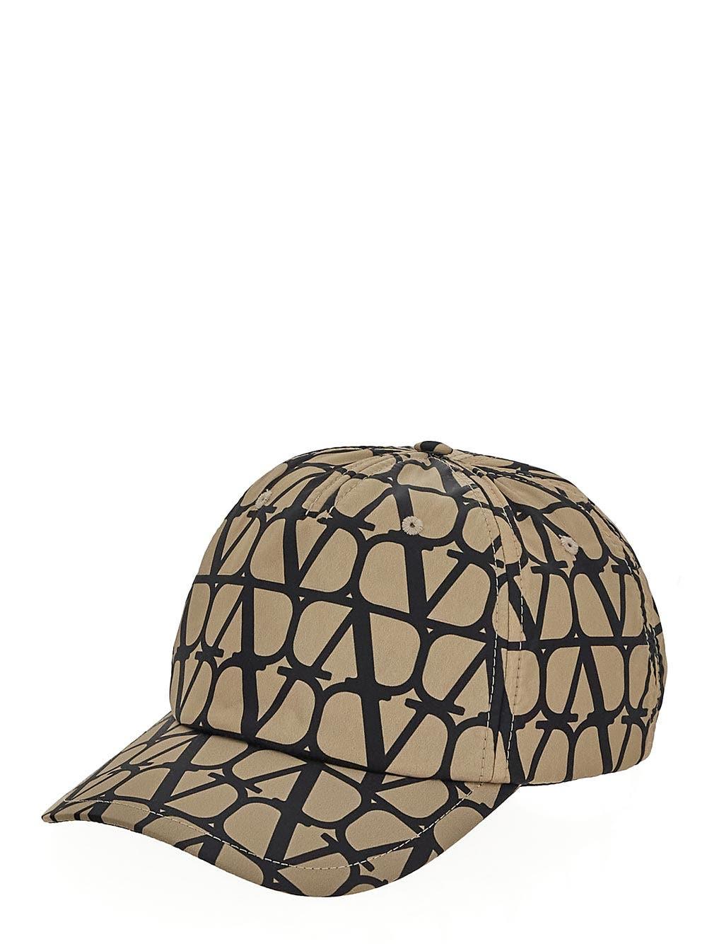 Oluxury Valentino Garavani Logo Cap