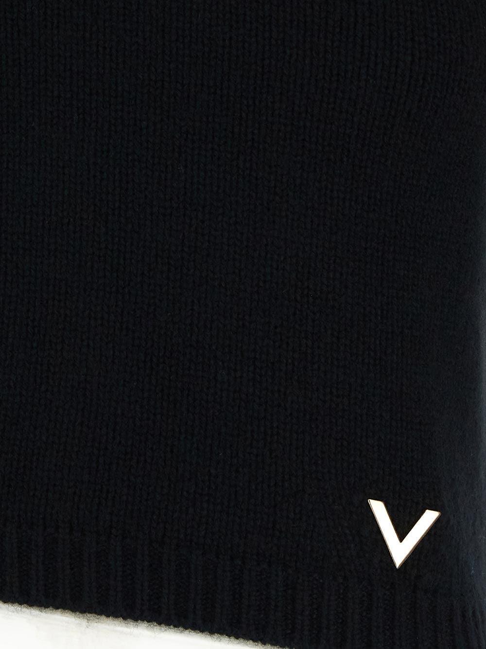 Oluxury Valentino V Sweater