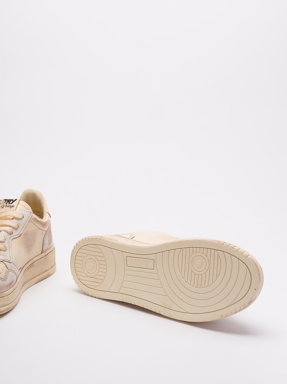 Autry `Sup Vint` Low-Top Sneakers