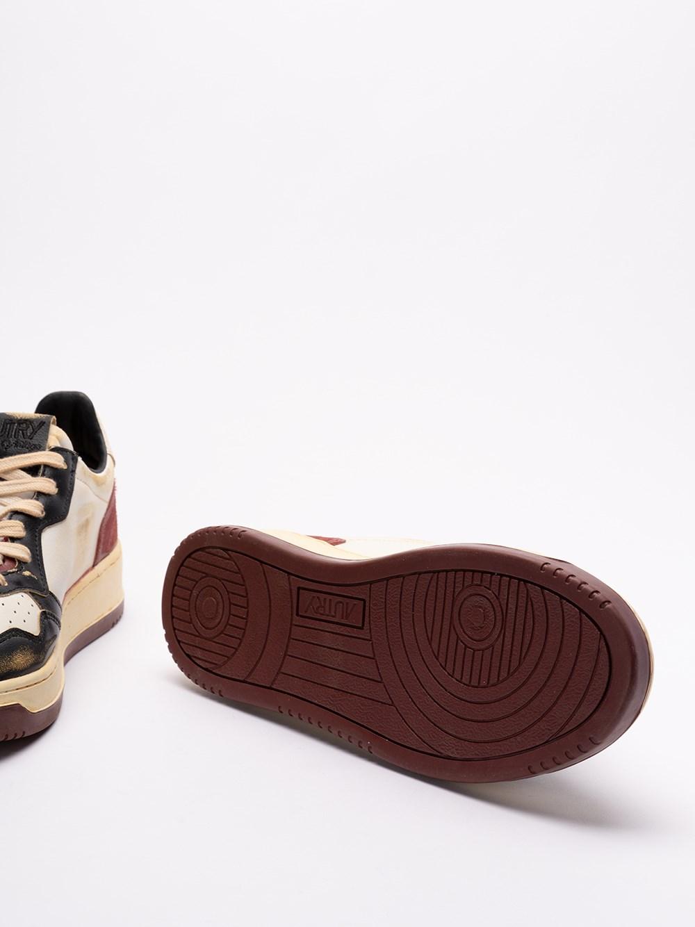 Autry `Sup Vint` Low-Top Sneakers