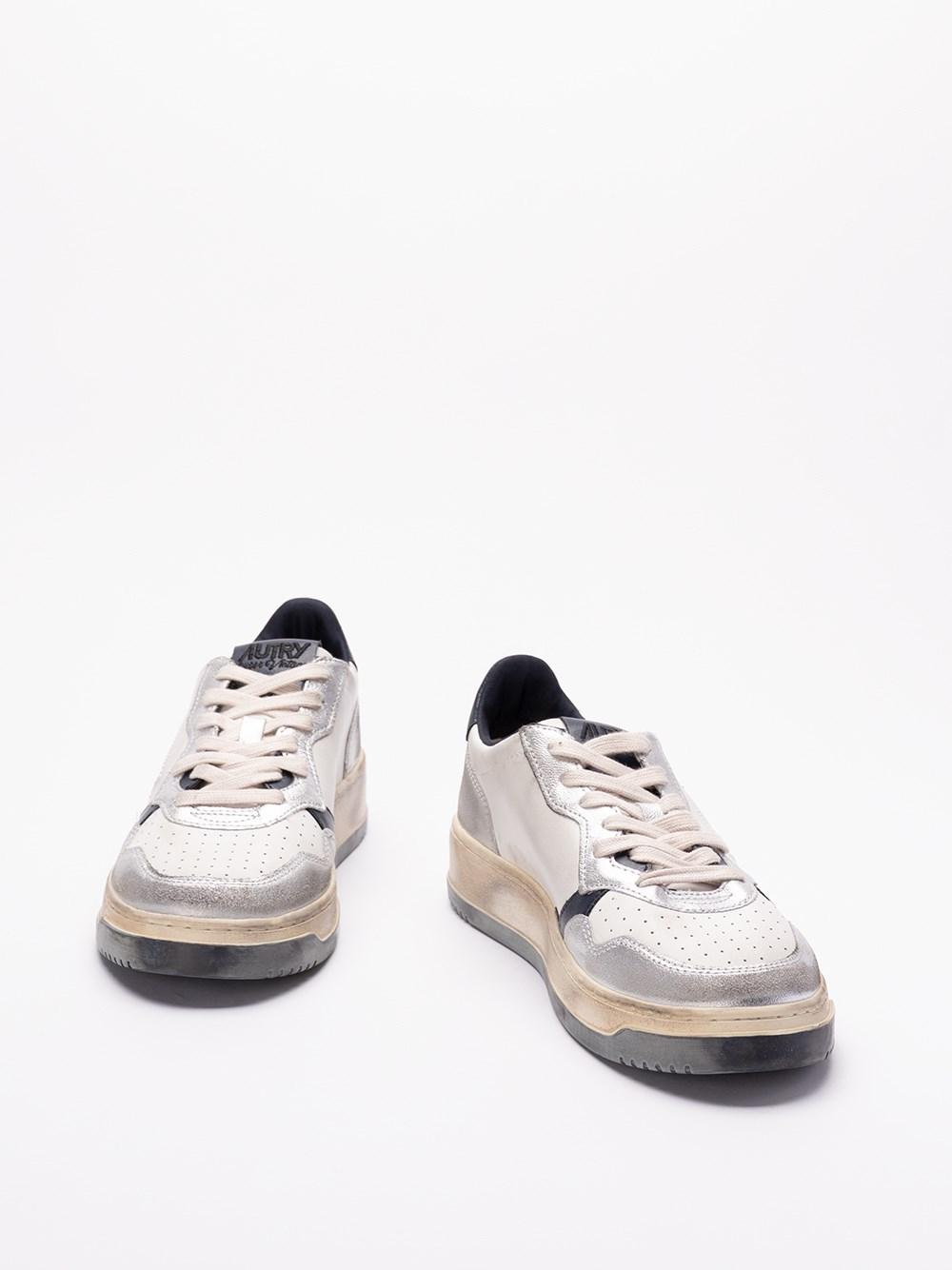 Autry `Sup Vint` Low-Top Sneakers
