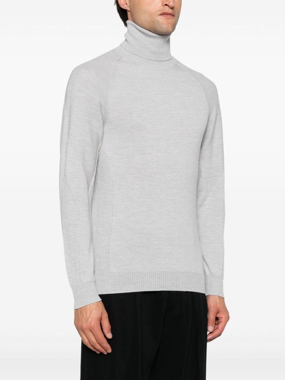 Sease Turtle-Neck Sweater