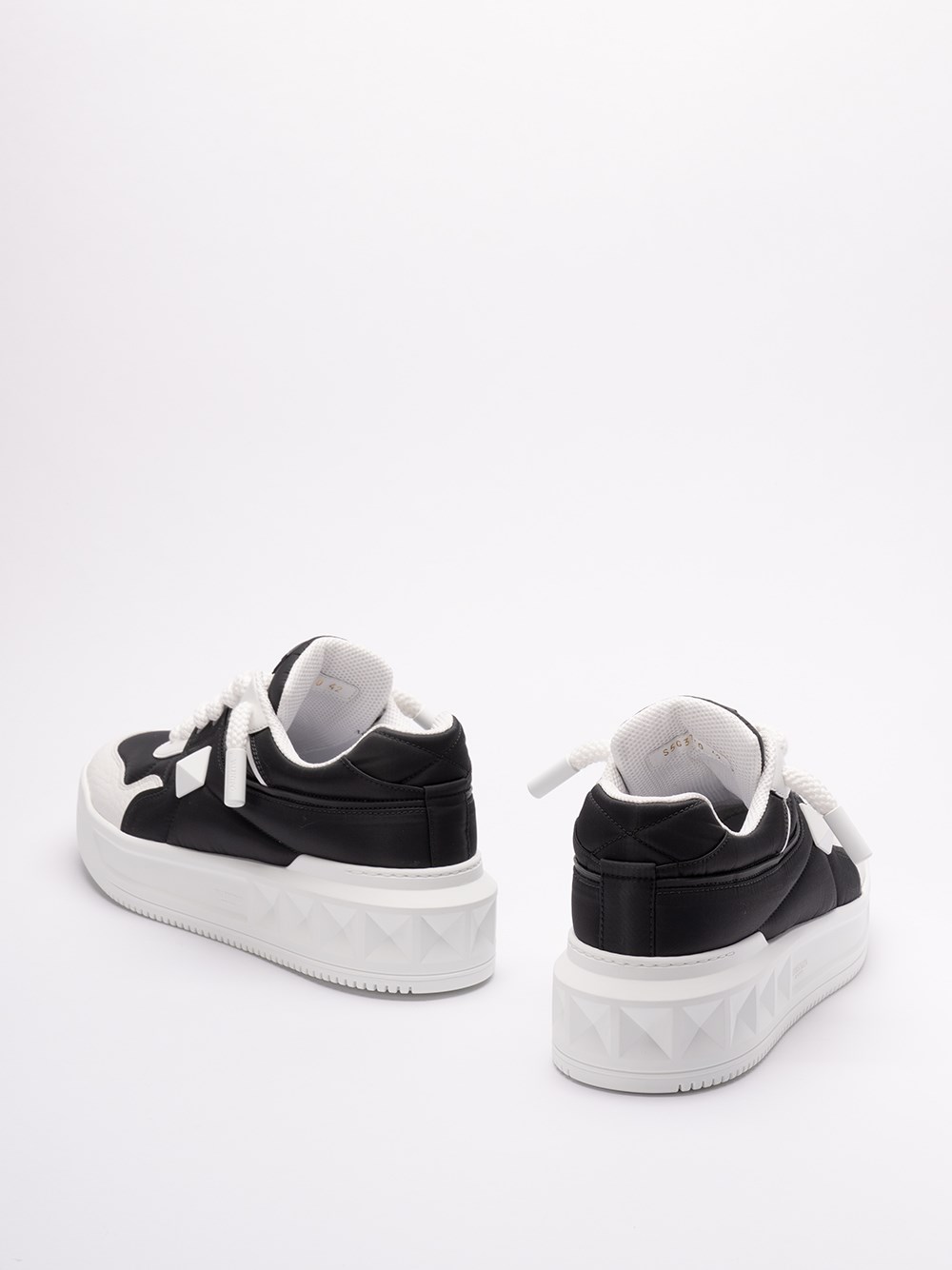 Valentino Garavani `One Stud XL` Sneakers