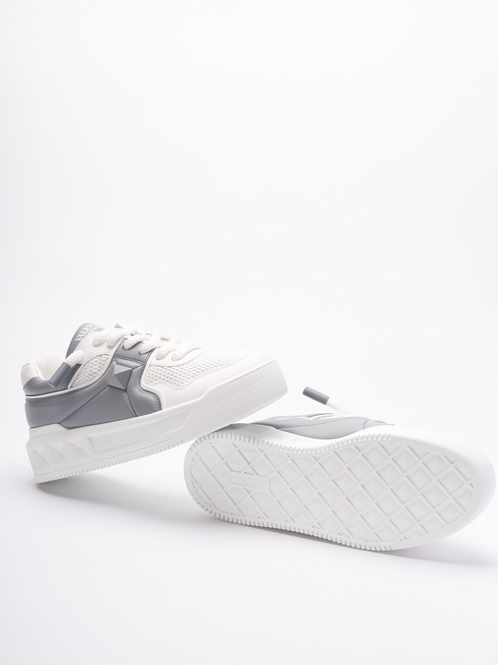 Valentino Garavani `One Stud XL` Sneakers