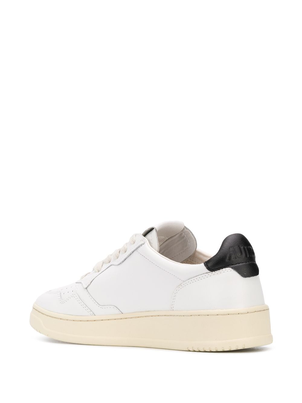 AUTRY Medalist Low Sneakers In White Leather