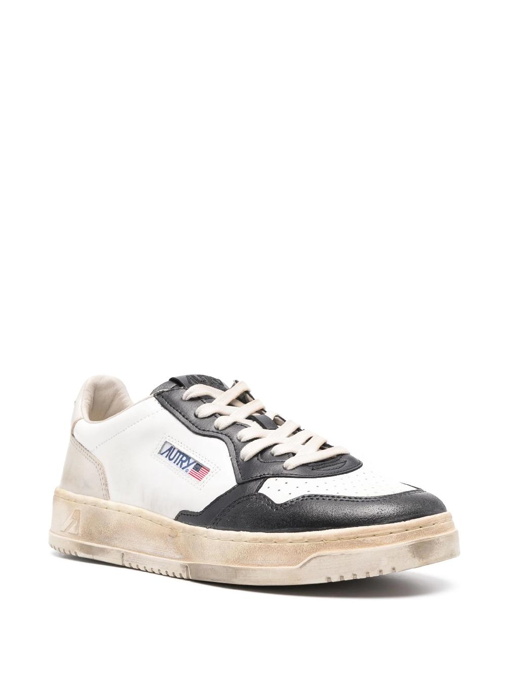 AUTRY Super Vintage Low Leather Sneakers
