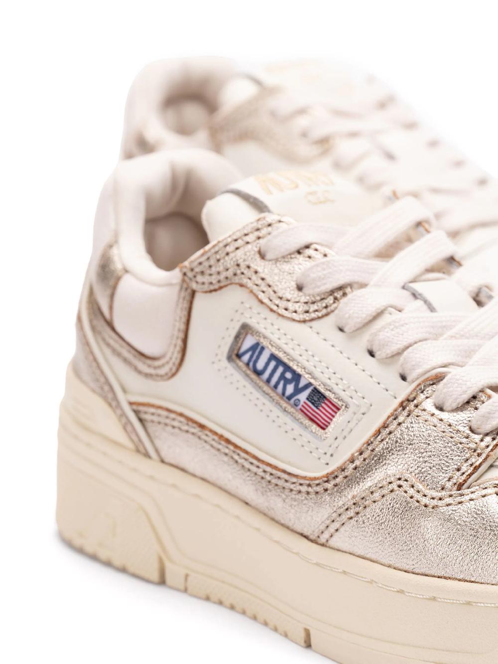 AUTRY Clc Low Sneakers In Platinum Leather And Suede