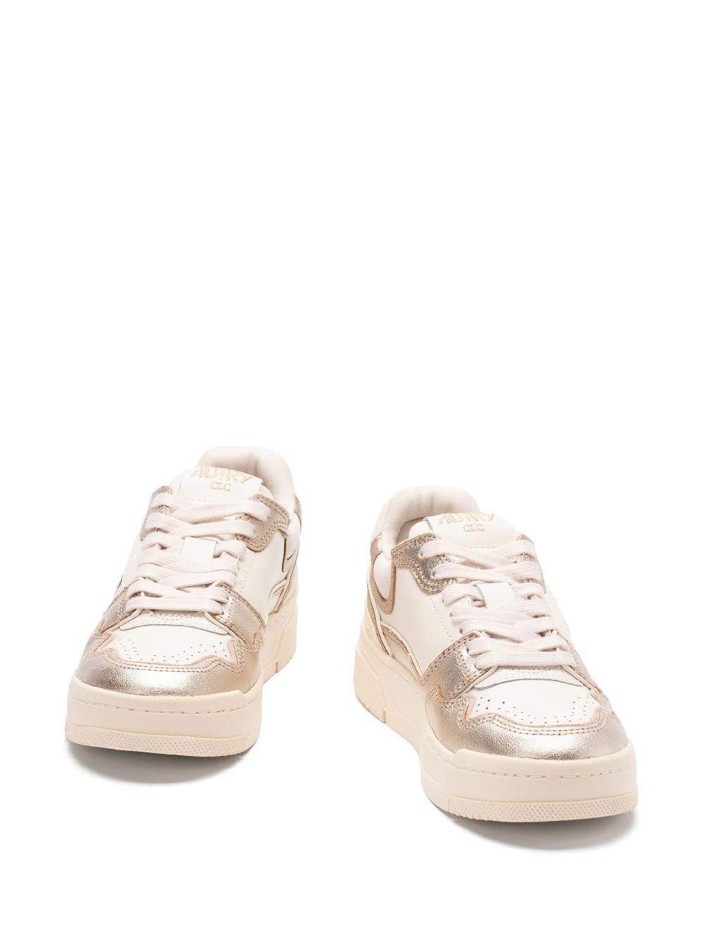 AUTRY Clc Low Sneakers In Platinum Leather And Suede