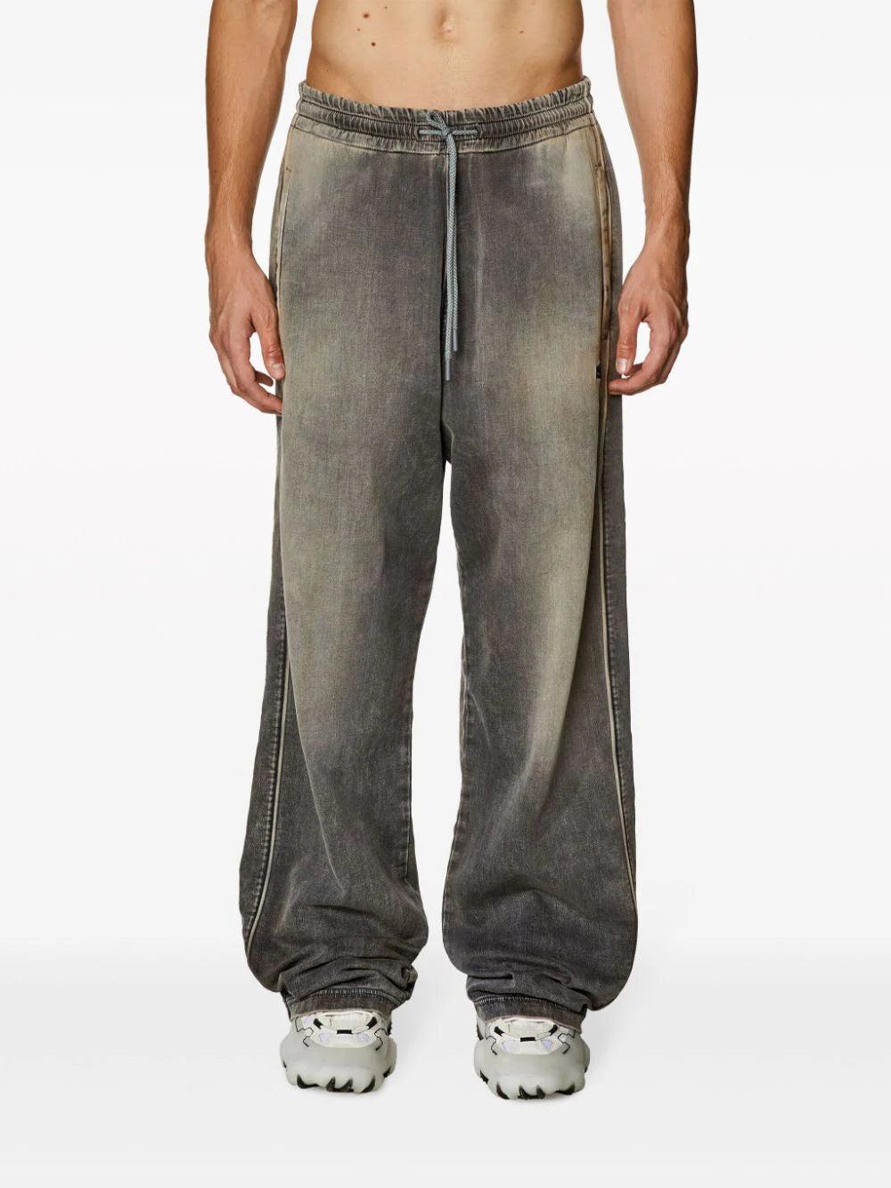 DIESEL Straight D-martians Track Denim 068ht