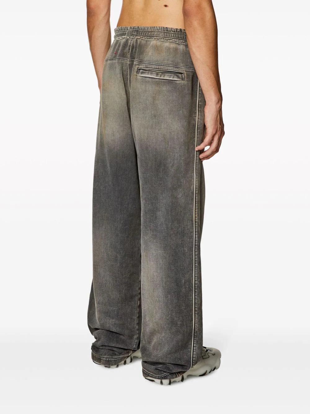 DIESEL Straight D-martians Track Denim 068ht