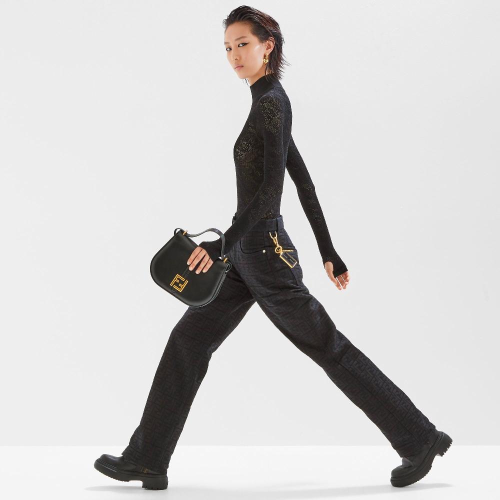 FENDI C'mon Medium