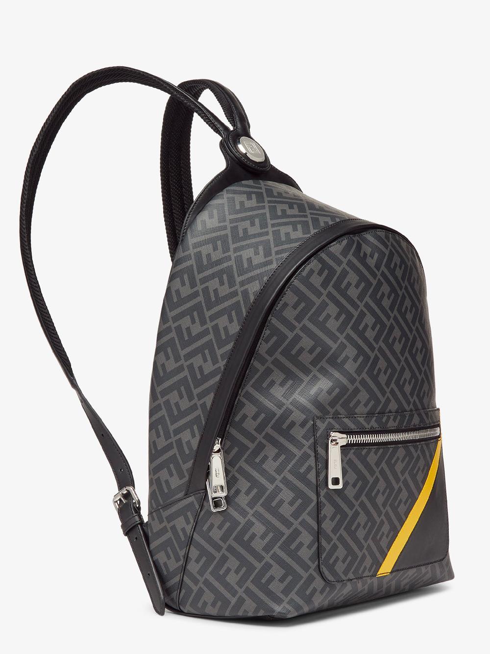 FENDI Fendi Chiodo Medium Fendi Diagonal