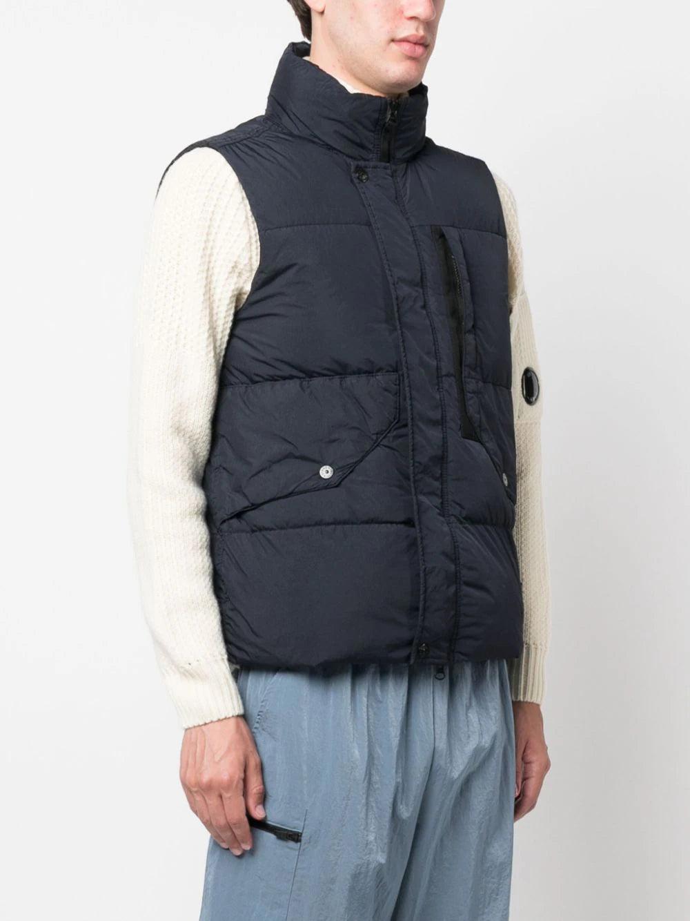 STONE ISLAND G0423 Garment Dyed Crinkle Reps Recycled Nylon Down