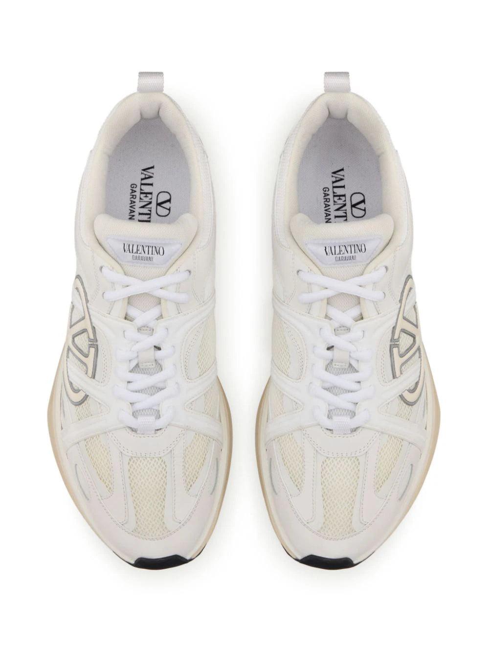 Valentino Garavani Low Top Vlogo Easyjog Sneaker In Calfskin And Fabric