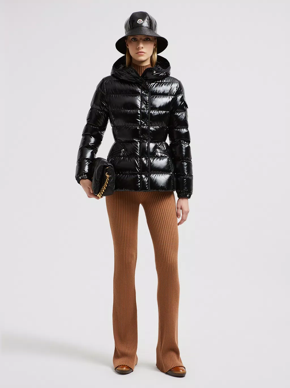 MONCLER Barante Short Down Jacket