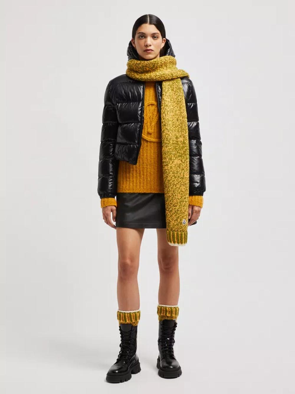 MONCLER Bayard Short Down Jacket