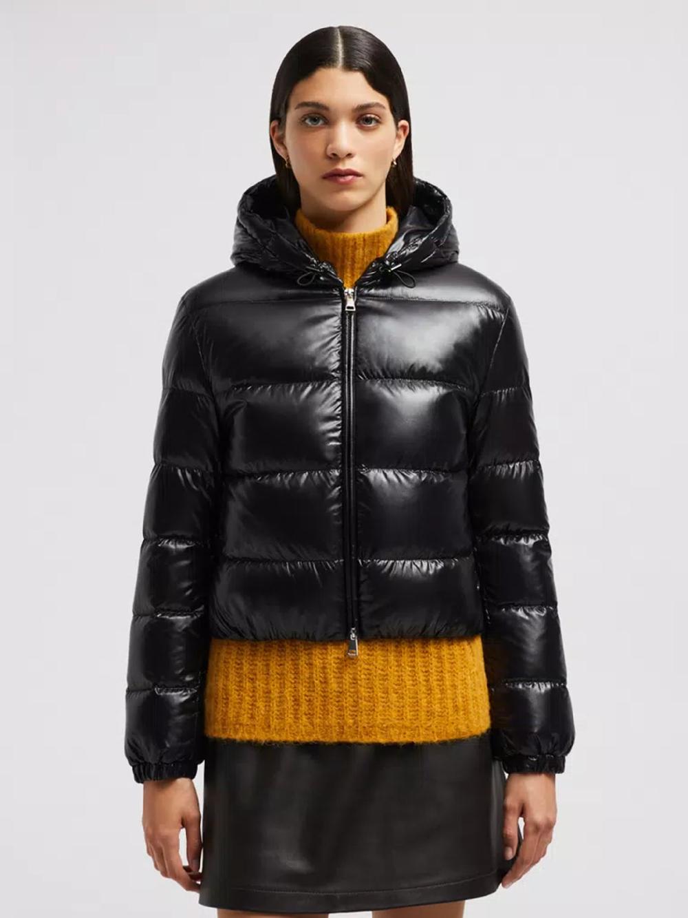 MONCLER Bayard Short Down Jacket