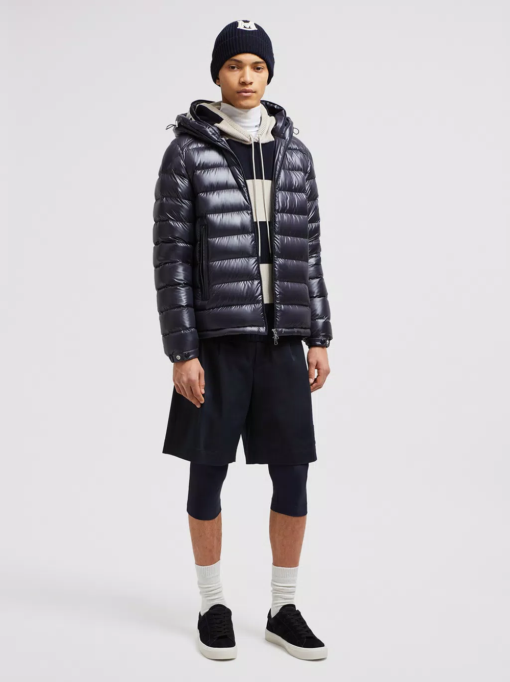 MONCLER Besines Short Down Jacket