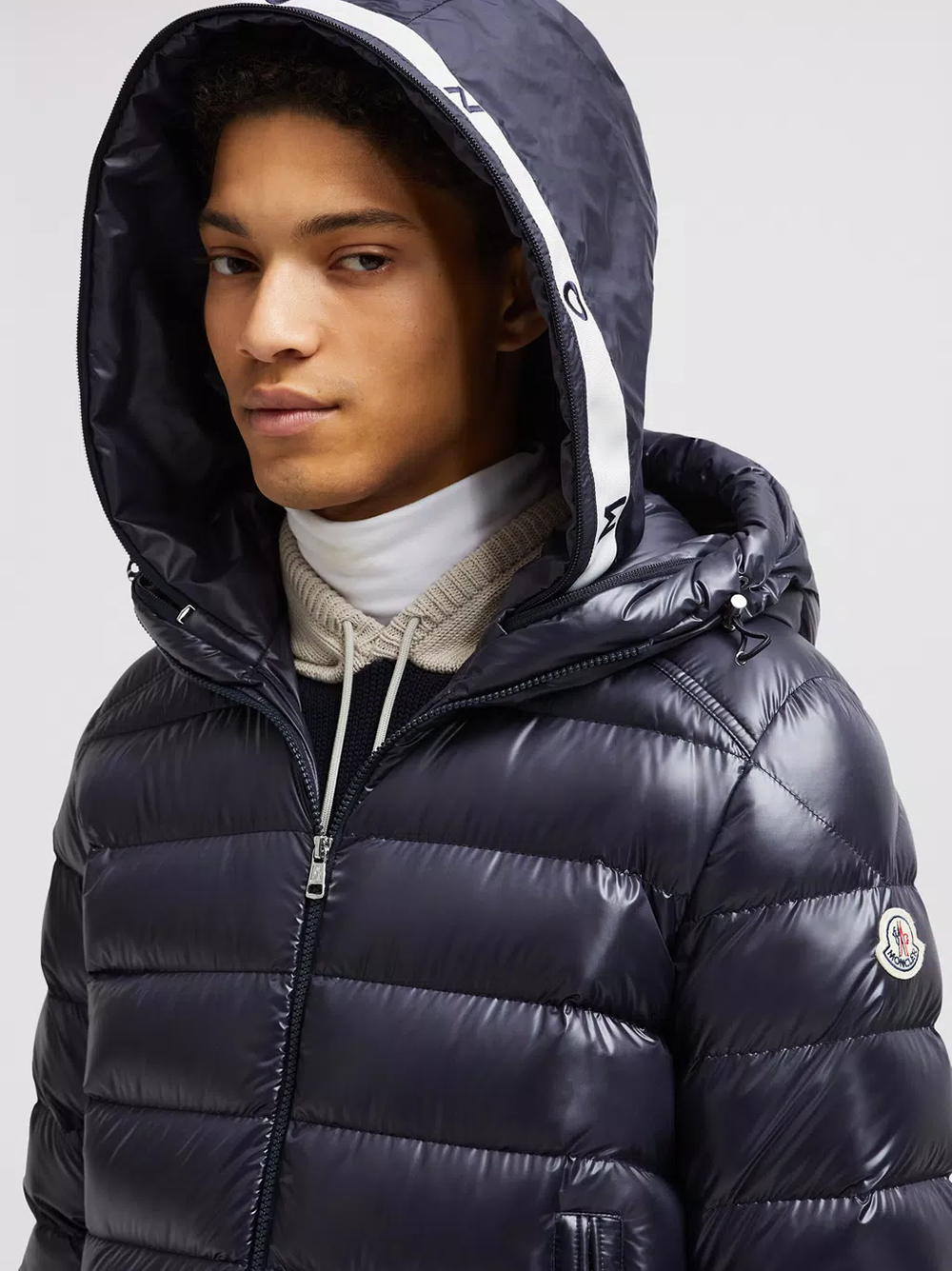 MONCLER Besines Short Down Jacket