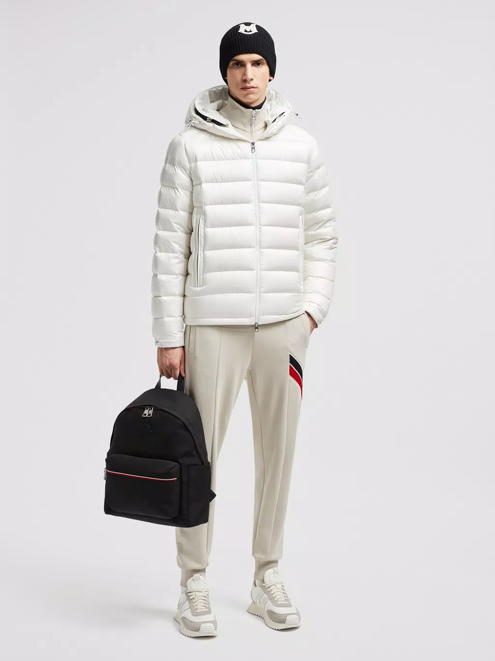 MONCLER Besines Short Down Jacket
