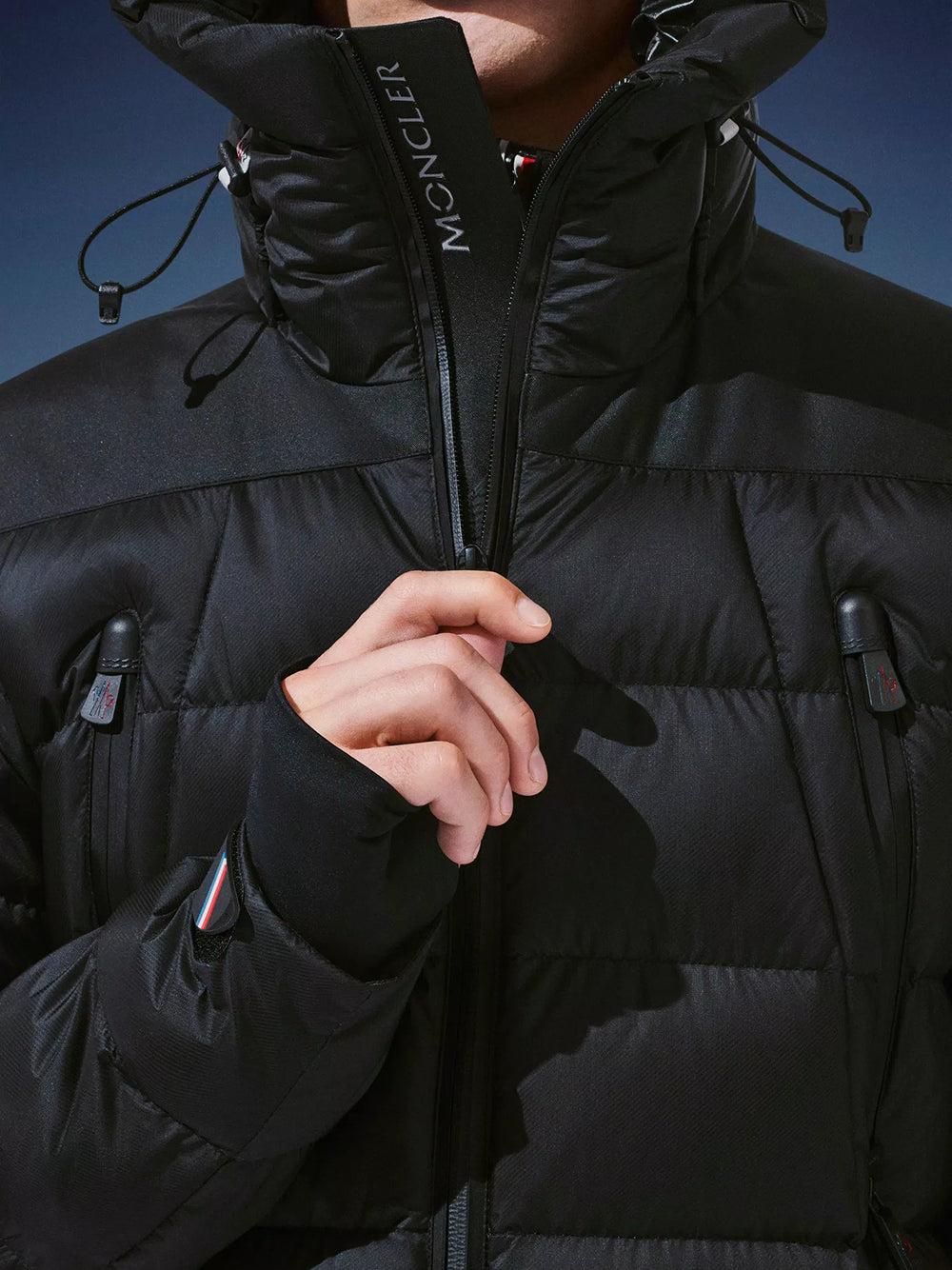 MONCLER Camurac Short Down Jacket