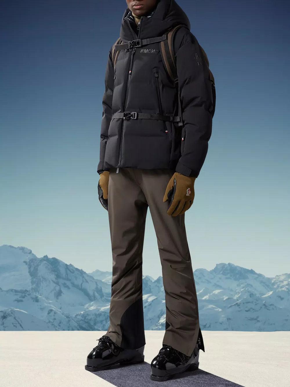 MONCLER Fellberg Short Down Jacket