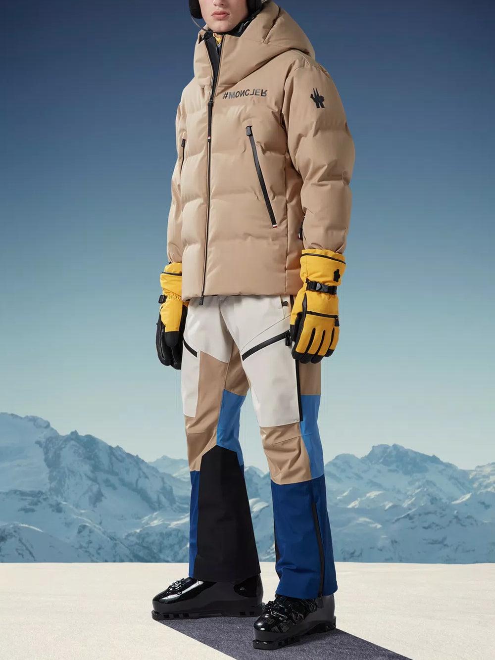 MONCLER Fellberg Short Down Jacket