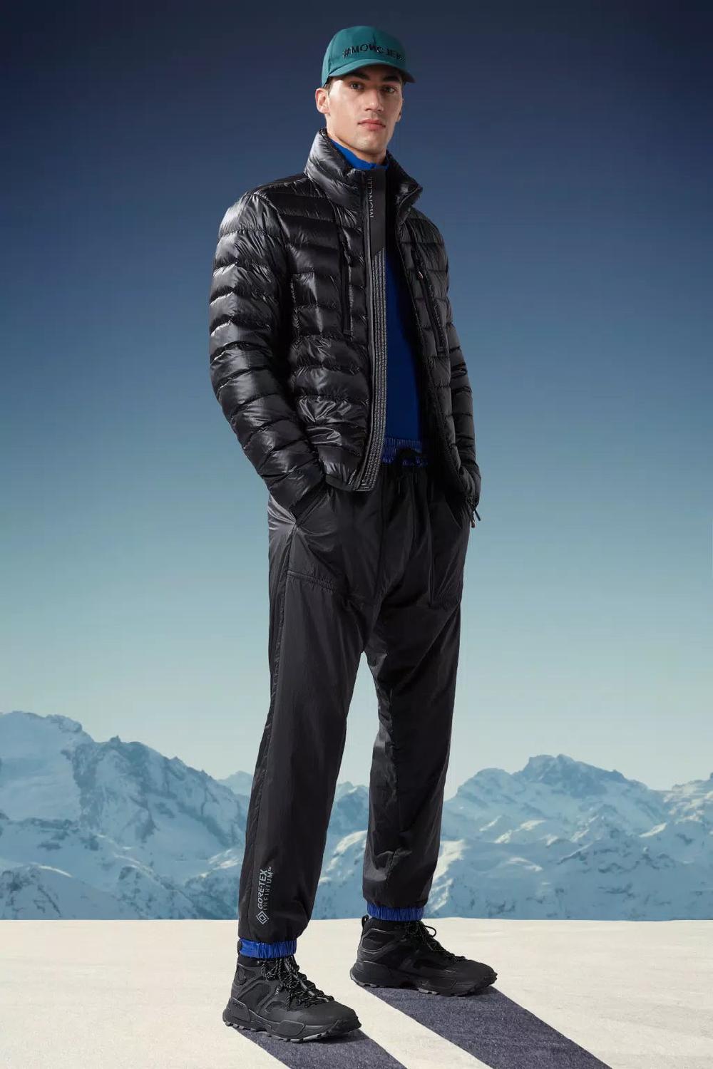 MONCLER Hers Short Down Jacket