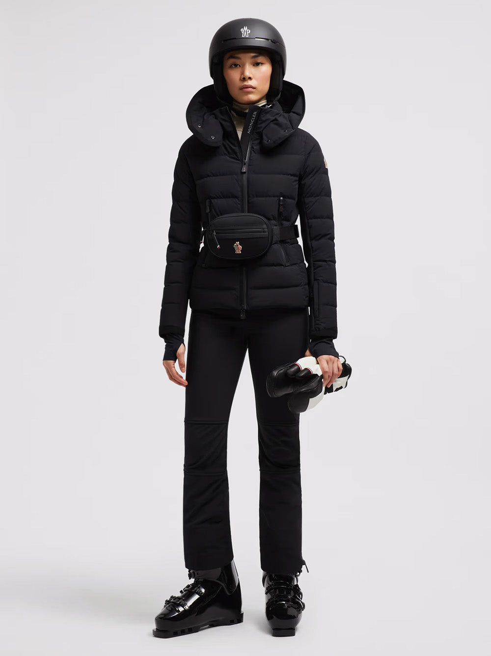 MONCLER Lamoura Short Down Jacket