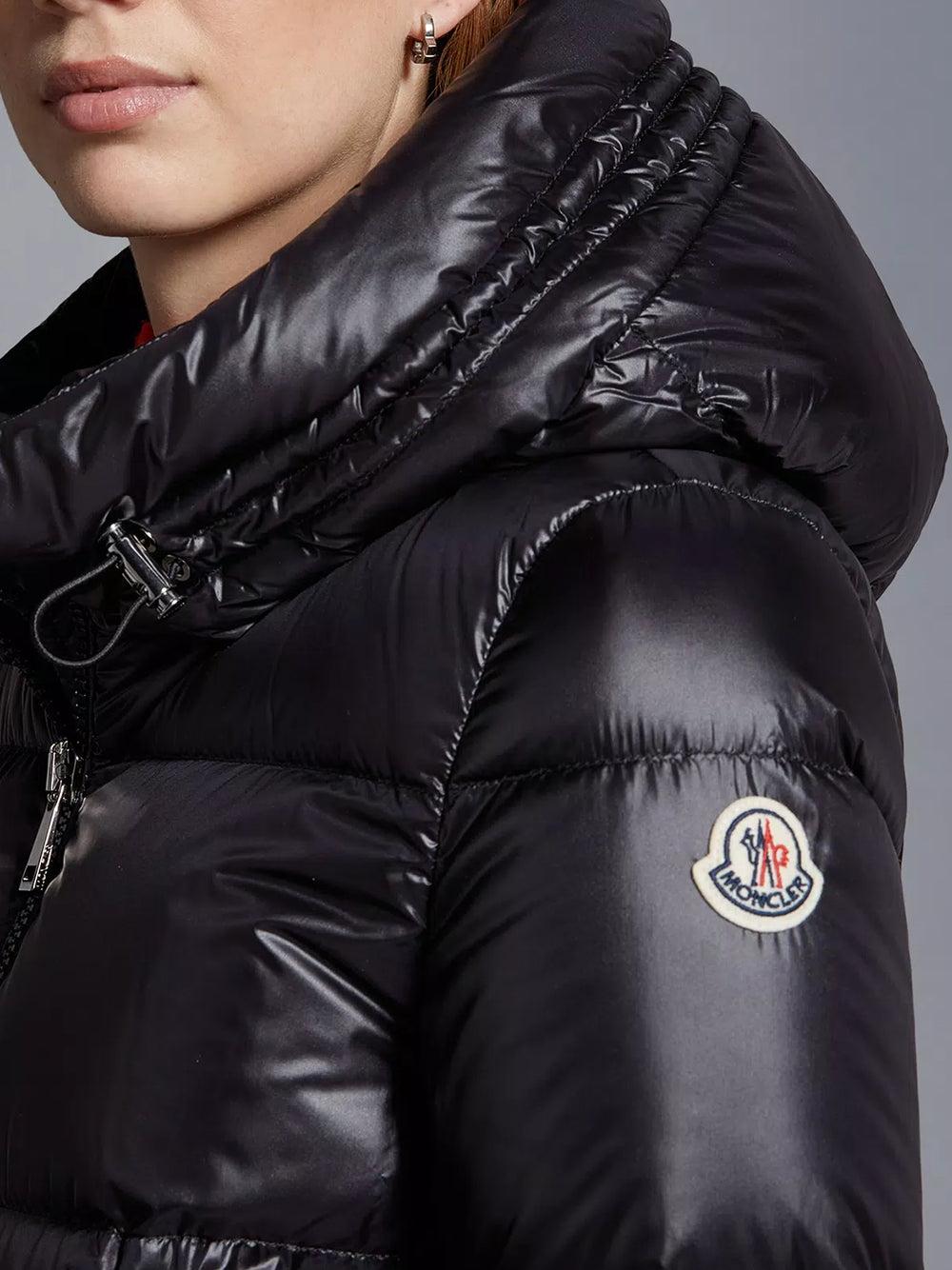 MONCLER Seritte Short Down Jacket